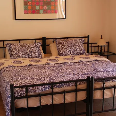 Guest house The At Brunels